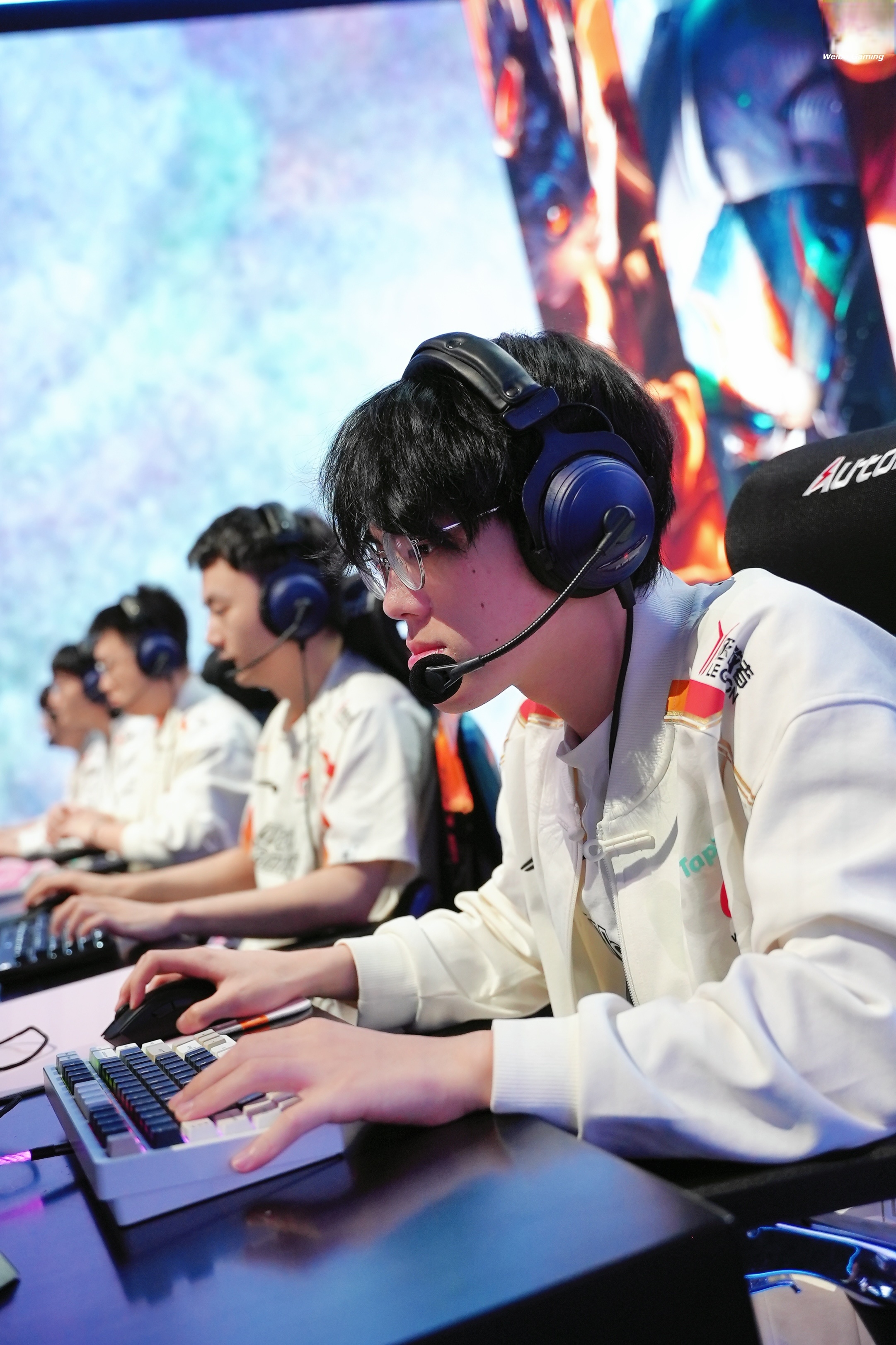 开云体育APP下载-C9轻取G2，Deft开启传奇时刻顶尖较量入围赛，留下经典瞬间