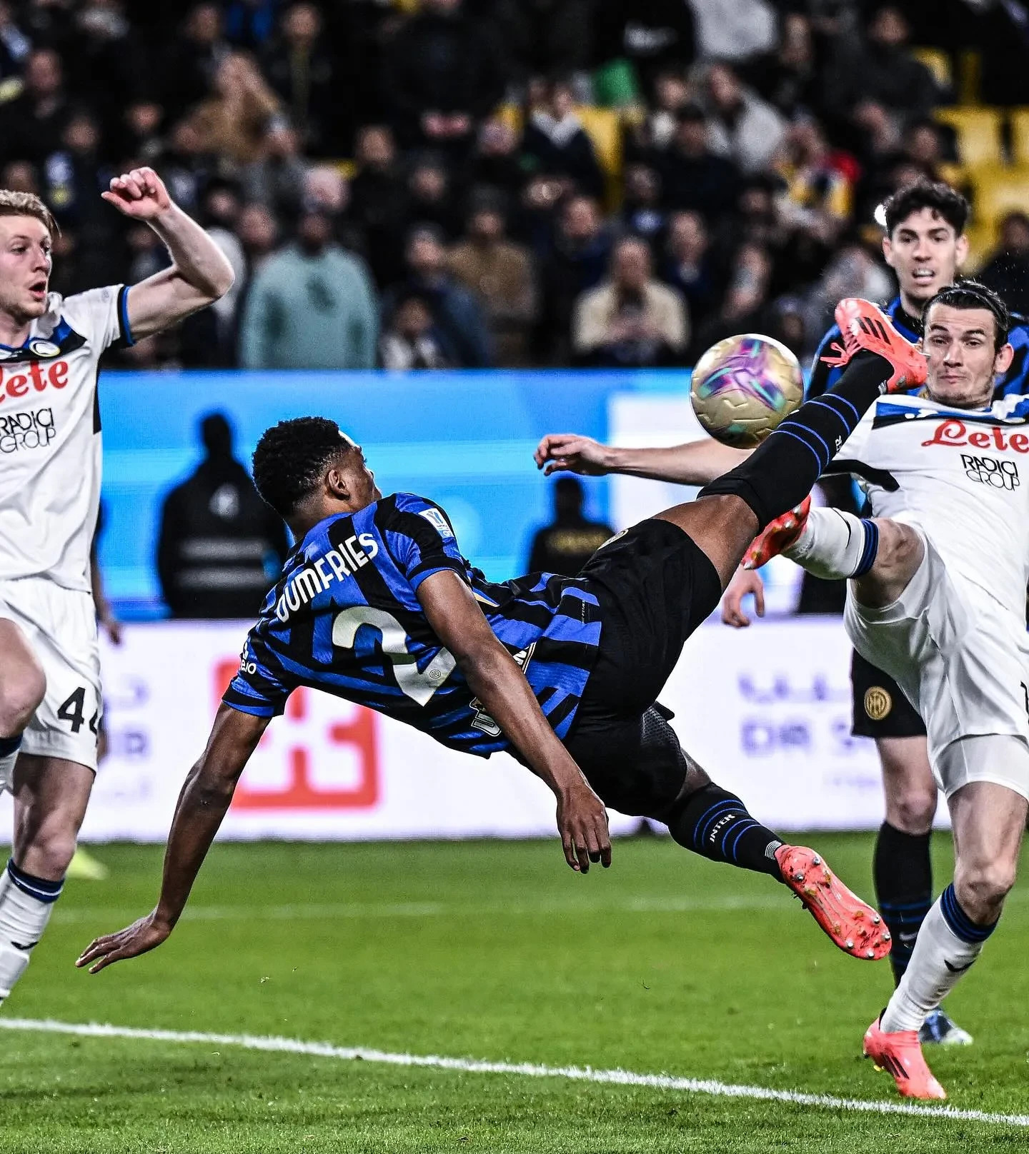 开云体育中国-马德里竞技险胜国际米兰，卡拉斯科高光表现