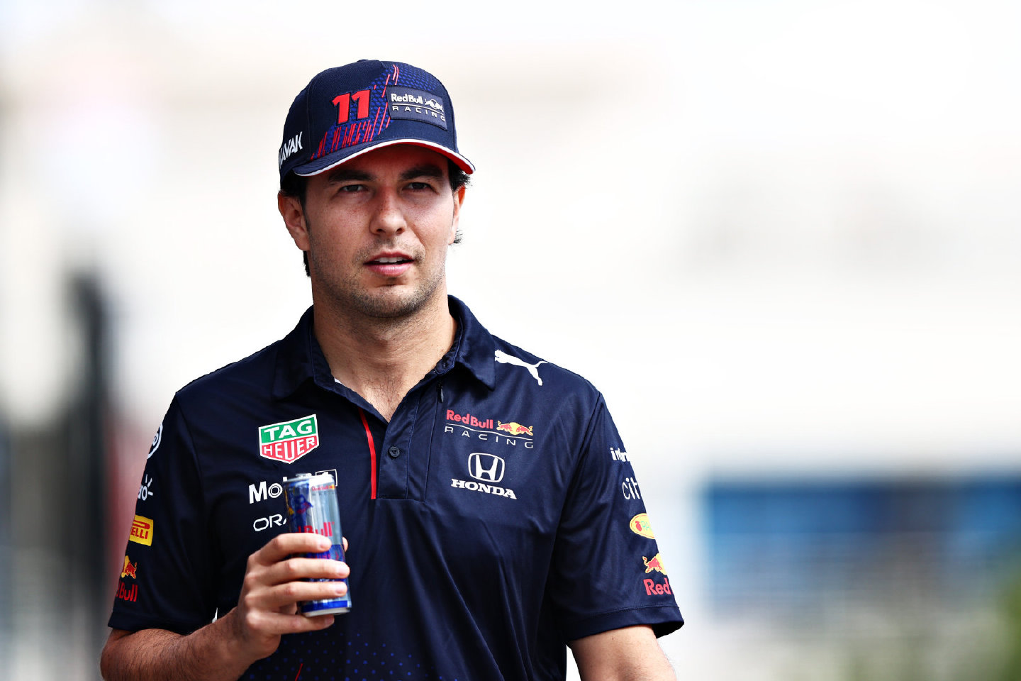 包含红牛二队横扫索伯车队，佩雷兹高光表现的词条