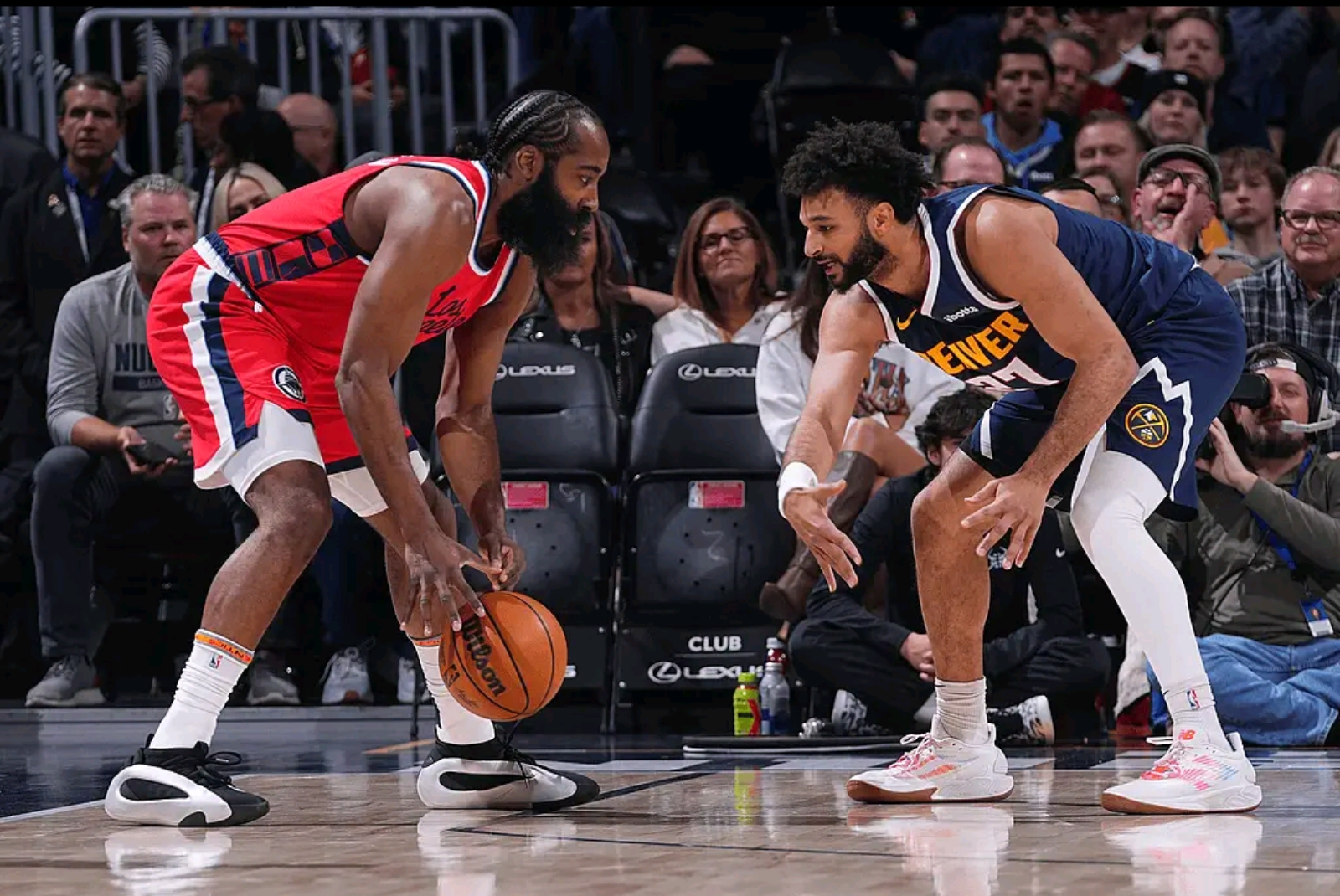 开云官网-火箭轻取马刺,约基奇点燃赛场